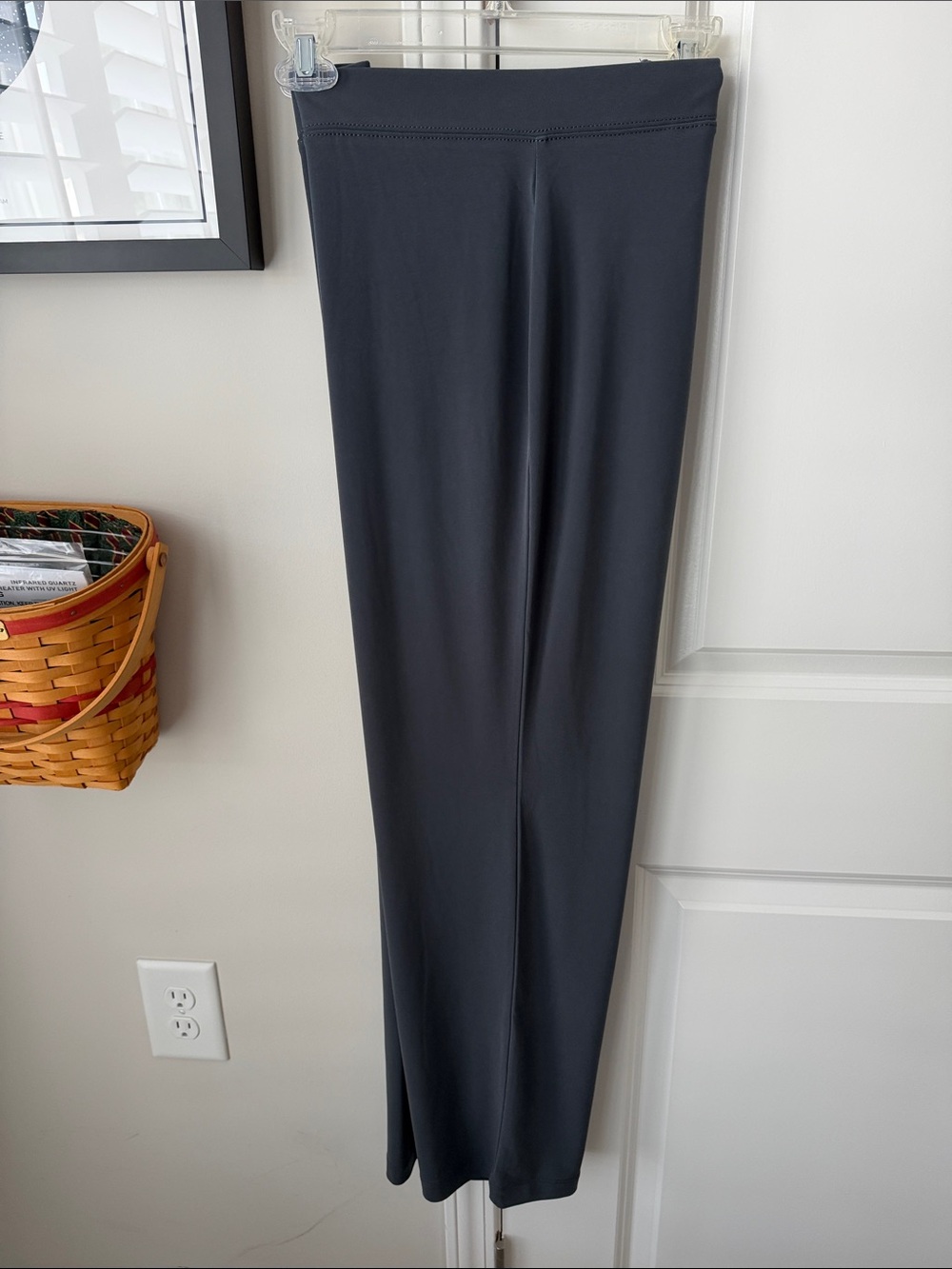 Susan Graver Gray color liquid knit Pants